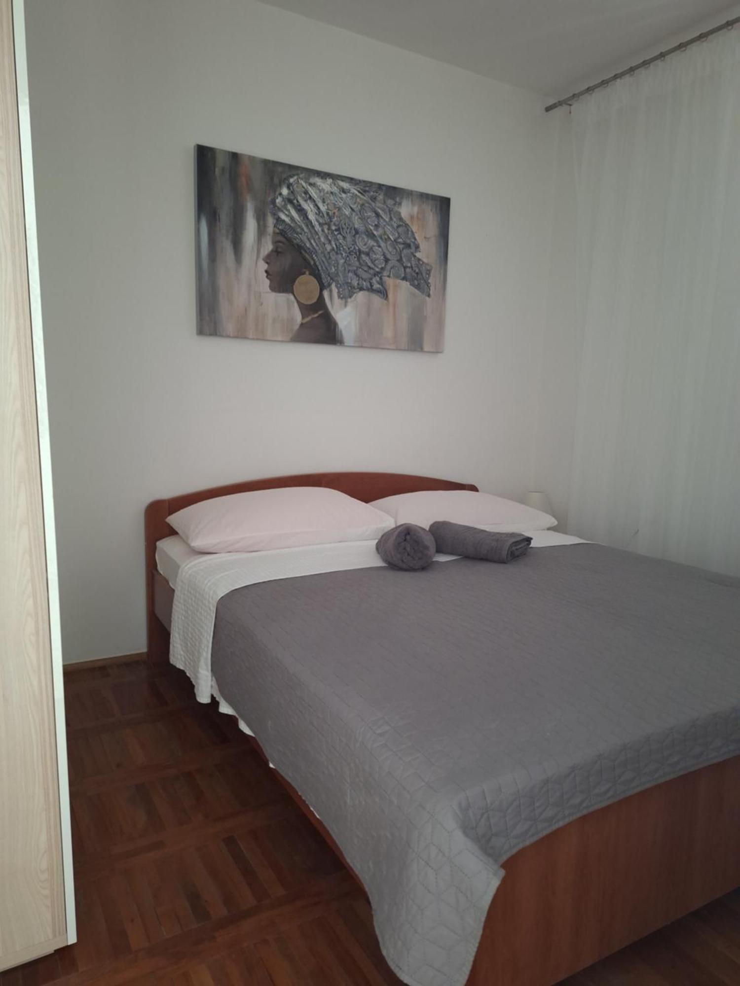 Corina & Franco Leilighet Senj  Rom bilde
